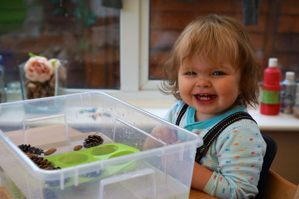 Autumn sensory play -water - an easy autumn activity for toddlers and beyond.